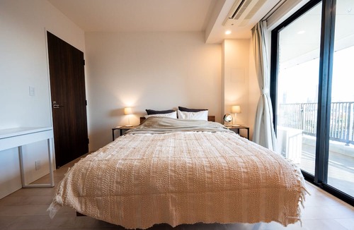 Shirokane Apartment | Tokyo luxurious 17th floor 2BR apartment. Monthly Rental.