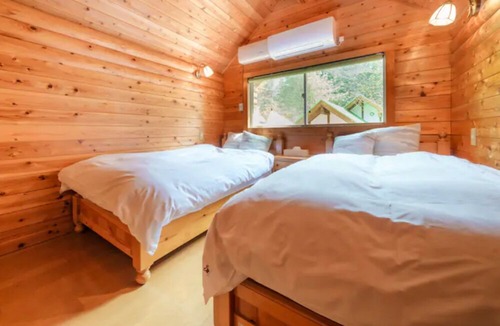 Kawanehon House | MomijiFusion of outdoor and healingHot spring / Haibaragun Shizuoka
