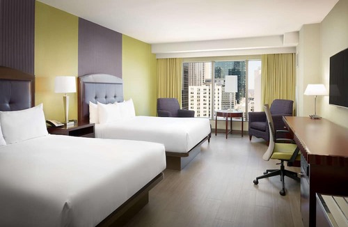 Charlotte Center City Hotel | Hilton Charlotte Uptown