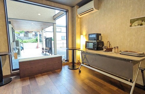 Narita Hotel | NonsmokingSemidouble twin roomAll rooms have a cypress bath/Narita Chiba
