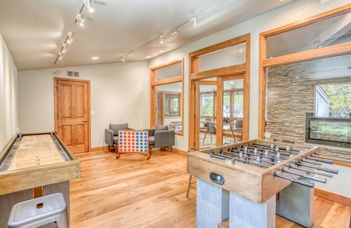 Century West Hotel | Private Mt. Bachelor Village suite in Bend with access to resort hot tubs/pool