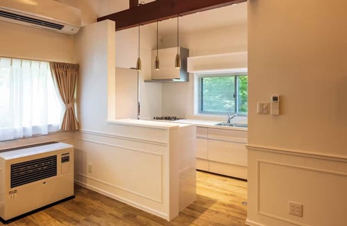 Shirasu House | Entire House Rental Relax in a luxurious chalet /North Dublin Yamanashi