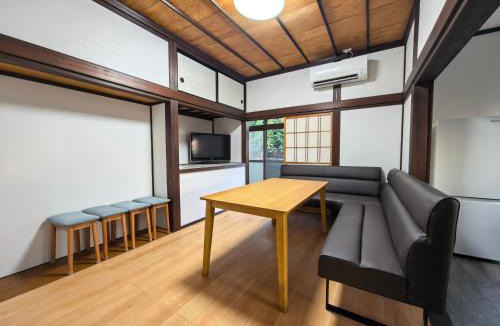 Takayama-mura Villa | surf57山ノ内 志賀高原と湯田中温泉の拠点 ペット可の庭付き 貸切ヴィラ