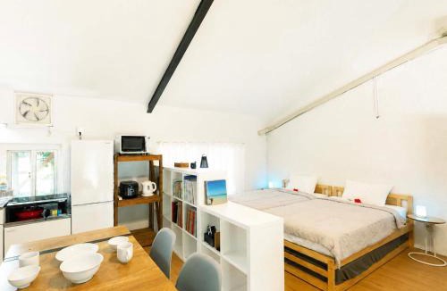 Ishigaki House | 人気の石垣島北部 元牛小屋古民家cottage KOCA Beach徒歩5分