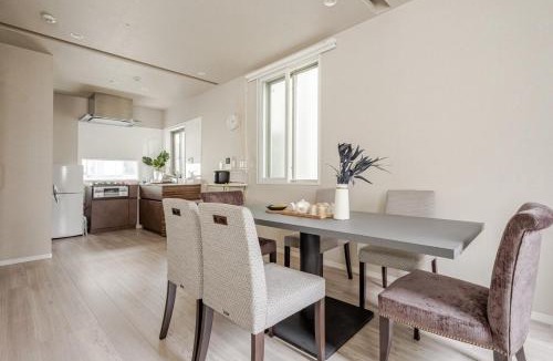 Shinkoiwa Villa | 成田直通 駅5分 最大7名 広々一軒家貸切 バスルーム2つ