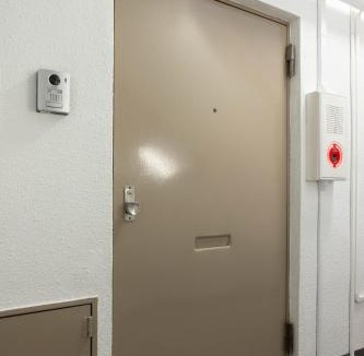 Isezakicho Apartment | サザンビル301