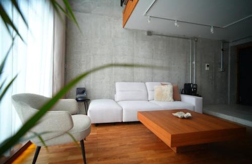 Chigasaki Apartment | サザンビーチリゾート&レジデンス 海まで徒歩30秒 全室オーシャンビューのデザイナーズメゾネット