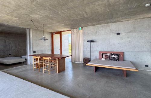 Kadena-cho Villa | 大木の宿 Shicari