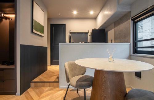 Minamiazabu Apartment | STUMP SA THE LIVRE Hiroo Roppongi