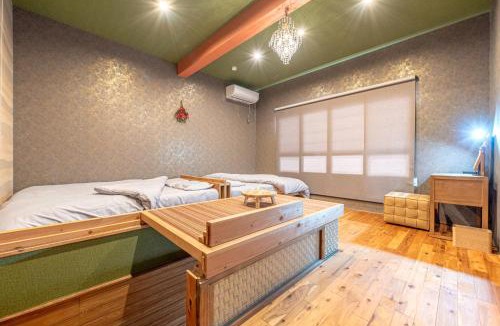 Okazaki Apartment | 城下町ステイ岡崎OkazakiCastleView 岡崎城を一望 テラス付和モダン1LDK 85インチTV 最大6名