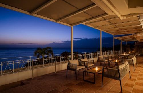 Kadena-cho Hotel | Anse Yomitan Toya