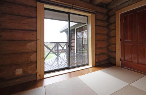Takashima Apartment | ヴィラ湖西 最大11名 琵琶湖ビュー165平米の一棟貸切ログハウス BBQハウス完備 広々3LDK ロフト Wi-Fi