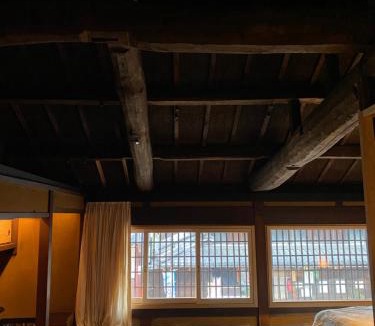 Nagahama House | 中屋旅館