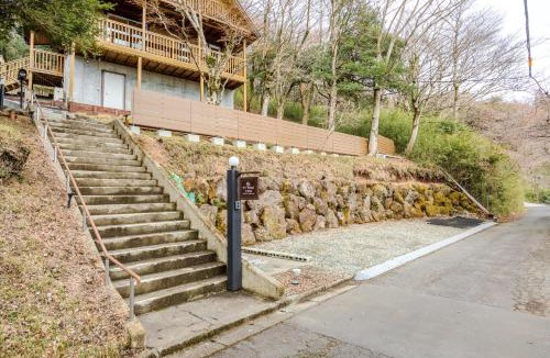 Hakone House | P's Wood 元箱根 ー芦ノ湖を望むログハウスー 屋根付BBQ 最大7名
