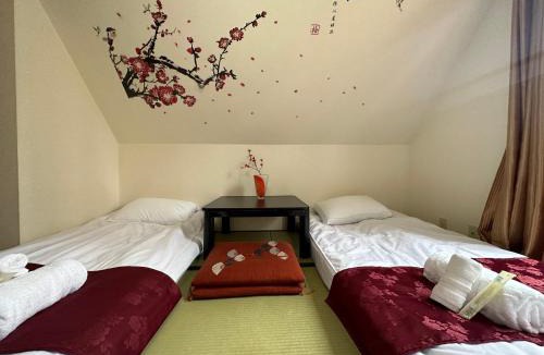 Hyakunincho Apartment | 新宿一軒家120平米 Jr新大久保駅徒歩3分 浴室2 トイレ2 歌舞伎町徒歩10分 駐車場無料