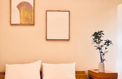 Yushima Apartment | 新上双卧套房 最大5人 设计师风格Yaof 东京中心上野公园3分钟 车站1分钟 位置极佳超级繁华 房间内看樱花