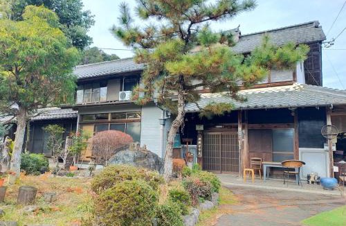 Seki Apartment | kamino Terrace, a Japanese history and nature experience accommodation