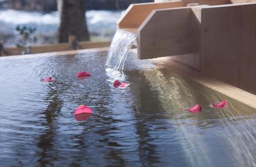 Kanazawa Hotel | TAKITEI Riverside Onsen ーA Hidden Ryokan in Kanazawaー
