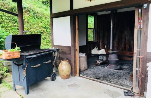 Hayama Villa | BBQグリル&Pizza窯付ワンルーム古民家ペット可ー葉山ー