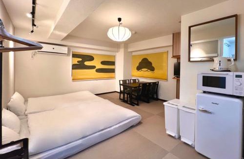 Yushima Apartment | Love Ueno Japanese Tatami Room 2 to 4 Guests 3 Min to Okachimachi Station Near Ameyoko Elevator Free WiFi Airport Direct