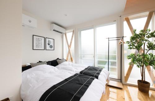 Gora House | 和光荘 Harmonious Light West