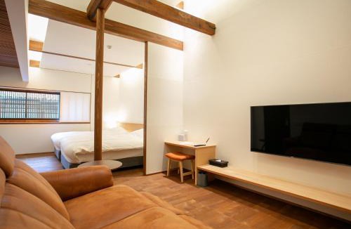 Higashiyama Higashi Chaya District Hotel | Maki No Oto Kanazawa