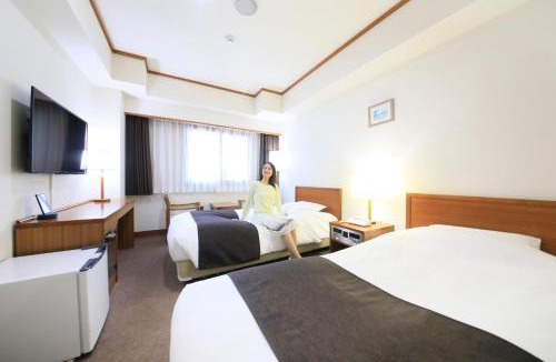 Hanamigawa Hotel | Maple Inn Makuhari