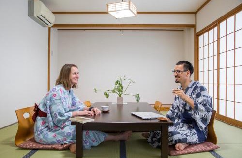 Miura Hotel | Maholova Minds Miura