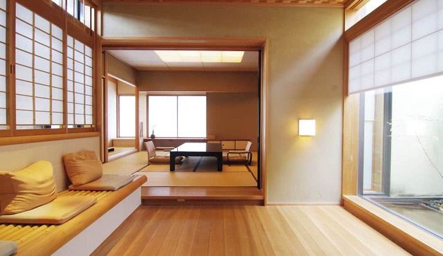 Hiiragiya