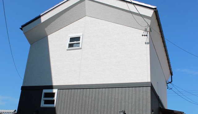 L-Base