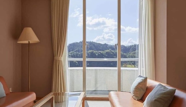 KAMOGAWA COUNTRY HOTEL