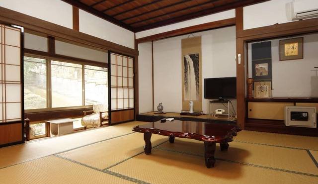 Shukubo Kakurinbo
