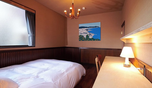 RYOKAN PLUM
