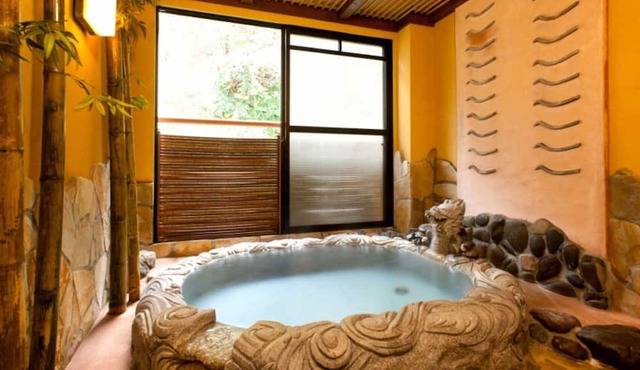 Hinagu Onsen Hamazen Ryokan