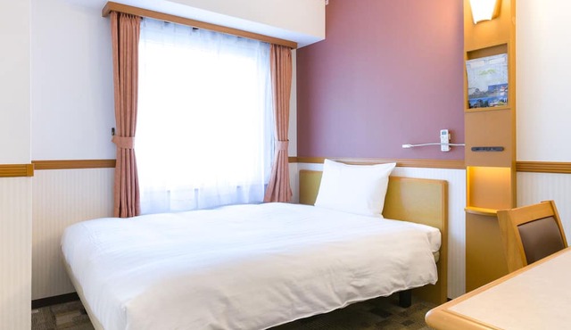 Toyoko Inn Yokohama Shinkoyasu Ekimae