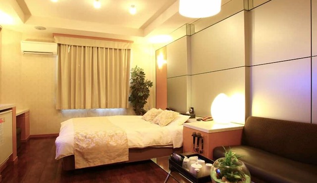 HOTEL SOLA – Adults Only