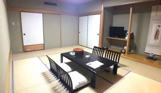 Breezbay Hotel & Resort Gero