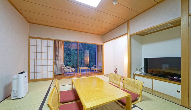 Mori No Izumi