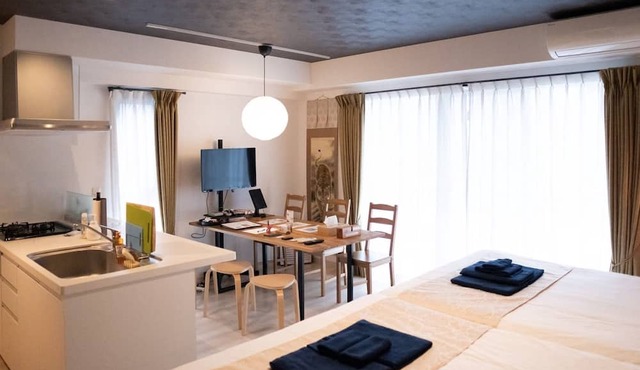 Hinata 2Gold Luxury RoomThe WaGold Leaf Chamber/Nagoya Aichi