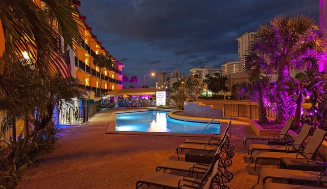 2 Relaxing Premium Units with Kitchenette in The Garden Hotel & Resorts in Fort Lauderdale