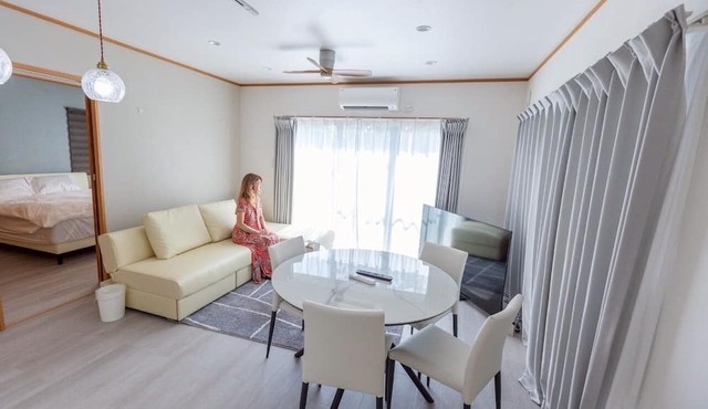 Exclusive view of the star-filled sky on the rooftop terrace. Walking distance from Imgarma Marine Garden (1.1km). Privileges: Free Miyako soba noodles, BBQ set rental, and star photography can be arranged. Unattended check-in support. in Miyaknjima