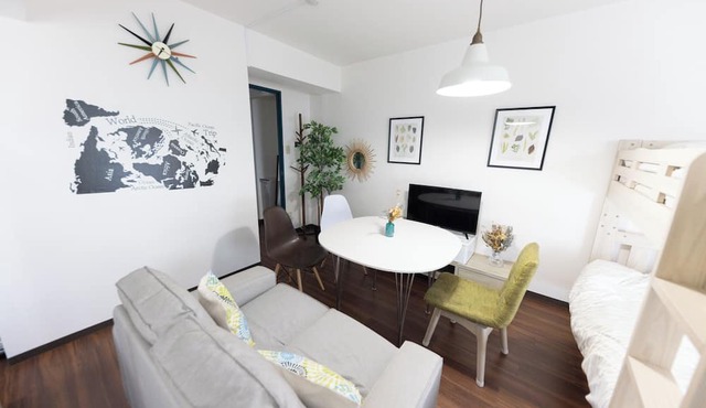 Direct train access from Shinjuku: 14 min! Good access to Kamikitazawa station (6 min. walk) ★ 4 min. walk to a large discount supermarket ★ Accommodations based on the concept of "a stopover for travelers".