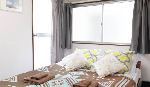 5 min. walk from Nishi-Shinjuku 5-chome Station & Table bed & 20 sq.m. with veranda