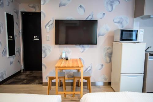 iruka hotel 15 minutes to Shinjuku and Shibuya