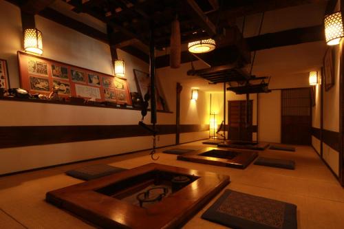 Irorinoyado Ashina