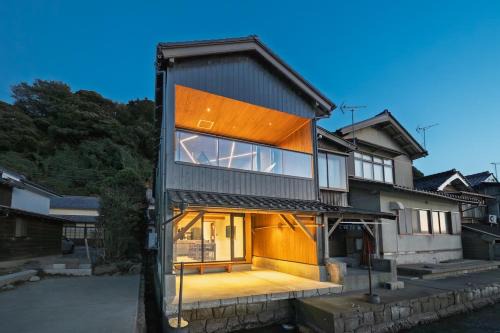 舟屋 栄-Funaya Sakasu-