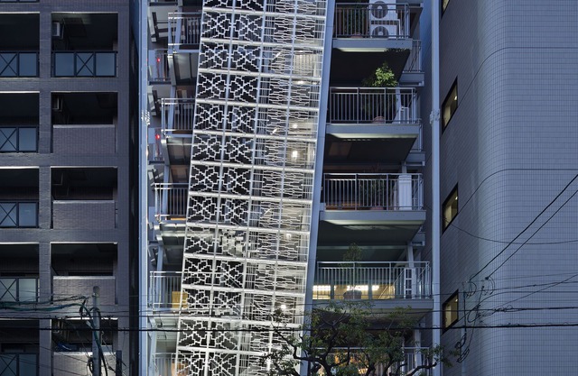 Common de - Hostel & Bar